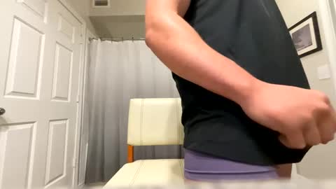 Snapshot of damnimhandsome25 chatting on 02.17.25 Clyde online show from 02.17.25