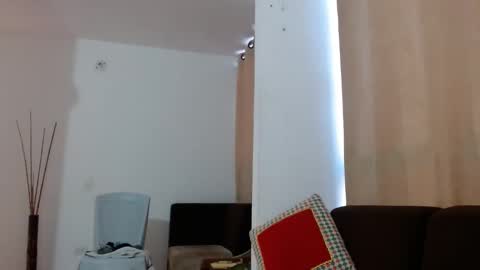 Snapshot of dangerouspassion777 chatting on 01.12.25 Ela and Santi online show from 01.12.25
