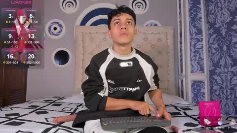 Snapshot of dani_rivass chatting on 10.24.25 Daniel online show from 10.24.25