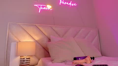 Snapshot of dani_skinny_ chatting on 02.13.25 Hi I am Dani online show from 02.13.25