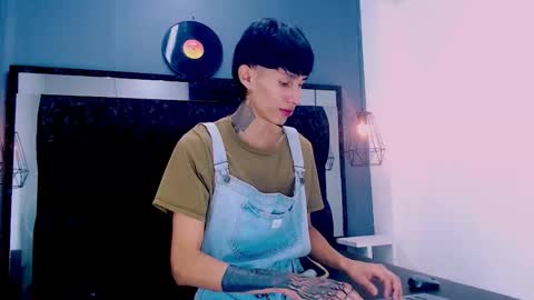 Daniel Delux  online show from 11.18.25