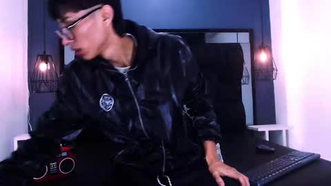 Daniel Delux  online show from 11.30.25