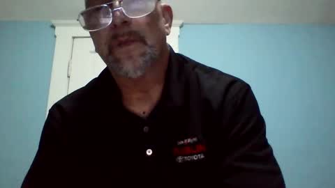 Snapshot of daniel_lbc chatting on 10.18.25 Daniel online show from 10.18.25