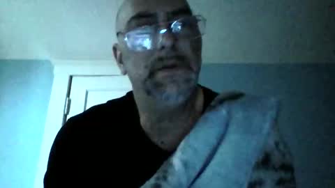 Snapshot of daniel_lbc chatting on 10.19.25 Daniel online show from 10.19.25