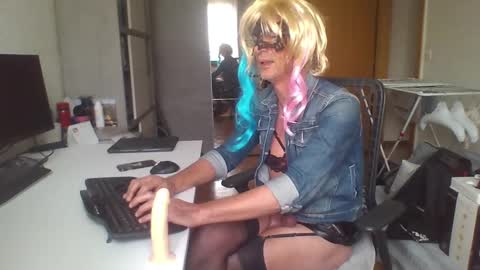 Snapshot of daniela69i chatting on 02.13.25 newcumer online show from 02.13.25