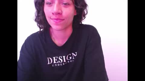 Snapshot of daniela_rivasth chatting on 10.23.25 danielarivasth online show from 10.23.25