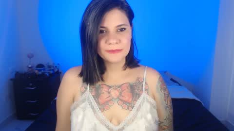 Snapshot of daniellerain chatting on 02.02.25 daniellerain online show from 02.02.25