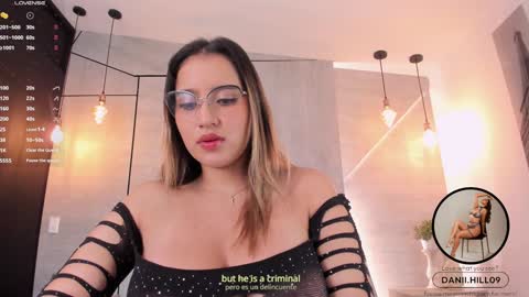 Snapshot of danii_hill chatting on 12.31.24 Danii online show from 12.31.24