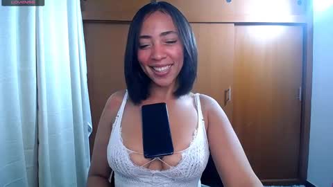 Snapshot of danna__ross chatting on 02.21.25 Danna  Ross online show from 02.21.25