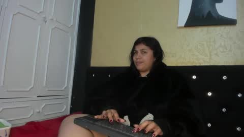 Danna Garza online show from 02.09.25