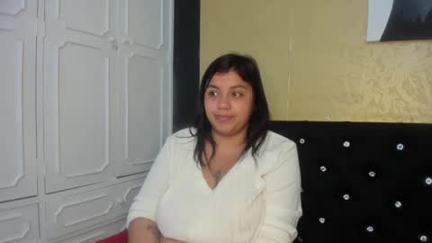 Danna Garza online show from 02.11.25