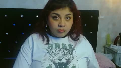 Snapshot of dannagarzax chatting on 11.19.25 dannagarzax online show from 11.19.25