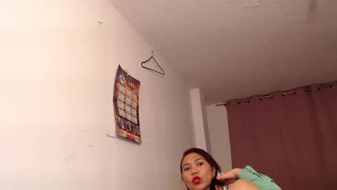 dannamomcerrat online show from 03.09.25