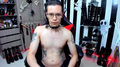 Snapshot of dante_infernos chatting on 12.29.24 Dante online show from 12.29.24