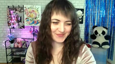Snapshot of darina_m_ chatting on 03.08.25 Darina online show from 03.08.25