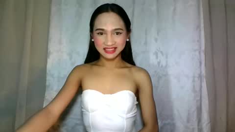 Snapshot of dark_hurohuro19 chatting on 12.28.24 LIANNA online show from 12.28.24