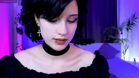 Snapshot of dark_vamp_ chatting on 12.25.24 Vamp online show from 12.25.24