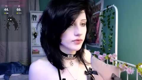 Snapshot of dark_vamp_ chatting on 10.10.25 Vamp online show from 10.10.25
