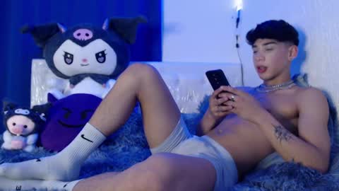 Snapshot of darkboy26_ chatting on 01.21.25 Blake online show from 01.21.25