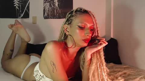 Snapshot of darkkprincess chatting on 01.03.25 Angel online show from 01.03.25