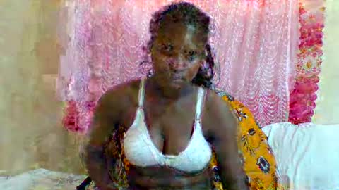 Snapshot of darknipples2 chatting on 02.01.25 SHANICE online show from 02.01.25
