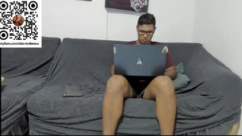 Snapshot of darren_lemus chatting on 10.09.25 Darren lemus online show from 10.09.25