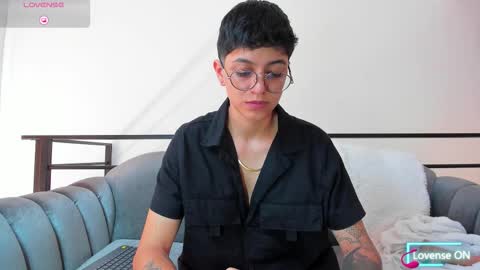 Snapshot of dass_roman chatting on 09.29.25 Dass Roman online show from 09.29.25