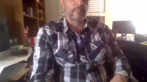 Snapshot of davethebooky chatting on 12.20.24 Dave online show from 12.20.24