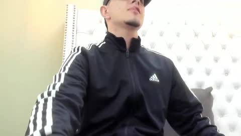 Snapshot of david_victoriaa chatting on 09.18.25 david_victoriaa online show from 09.18.25