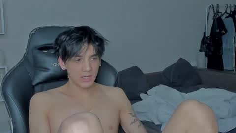 Snapshot of davisross chatting on 12.19.24 davis online show from 12.19.24