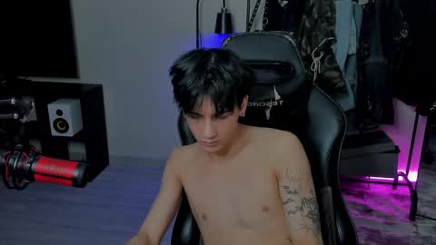 Snapshot of davisross chatting on 02.10.25 davis online show from 02.10.25