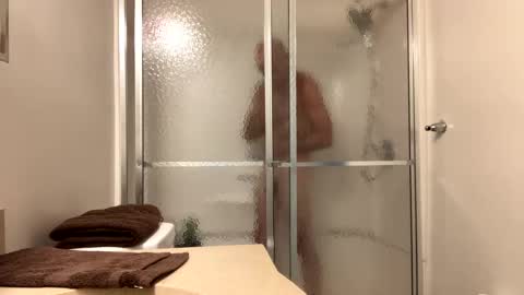 Snapshot of dawatertiger chatting on 10.26.25 dawatertiger online show from 10.26.25