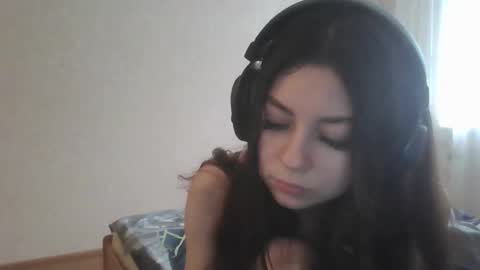 Snapshot of dawndollins chatting on 03.07.25 Alice online show from 03.07.25
