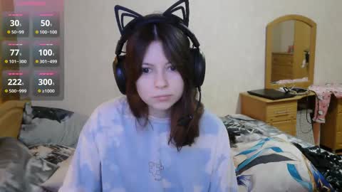 Snapshot of dawndollins chatting on 10.18.25 Alice online show from 10.18.25
