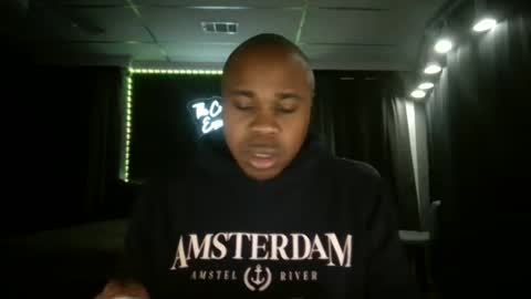 Snapshot of dcrush76 chatting on 01.20.25 DCrush online show from 01.20.25