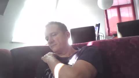 Snapshot of dddermattt chatting on 01.10.25 Play with me while I watch you german handsome squirtlover love small girls small tits big clit cut c2c shaved online show from 01.10.25