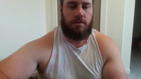 Snapshot of deadlifts_donuts chatting on 10.27.25 DeadliftsDonuts online show from 10.27.25