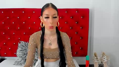 Snapshot of dearjasmine chatting on 10.09.25 Jasmine online show from 10.09.25