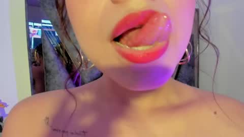 Snapshot of deborah_collins1 chatting on 02.28.25 deborah_collins1 online show from 02.28.25