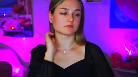 Snapshot of deboralarson chatting on 01.22.25 Debora online show from 01.22.25