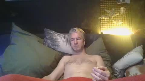 Snapshot of deebo1987 chatting on 12.28.24 Deen online show from 12.28.24