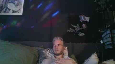 Snapshot of deebo1987 chatting on 12.28.24 Deen online show from 12.28.24