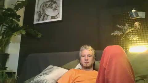 Snapshot of deebo1987 chatting on 01.03.25 Deen online show from 01.03.25