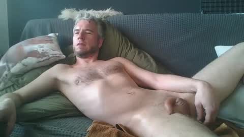 Snapshot of deebo1987 chatting on 01.04.25 Deen online show from 01.04.25