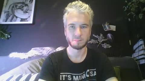 Snapshot of deebo1987 chatting on 01.09.25 Deen online show from 01.09.25