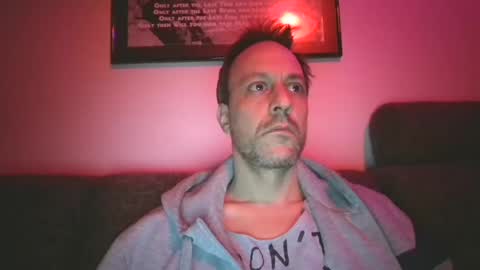 Snapshot of degrandis chatting on 01.06.25 Luka Magic online show from 01.06.25