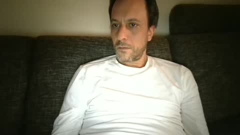 Snapshot of degrandis chatting on 02.28.25 Luka Magic online show from 02.28.25