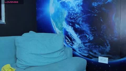 Delessandro online show from 10.14.25