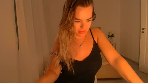 deliadelicious online show from 09.10.25