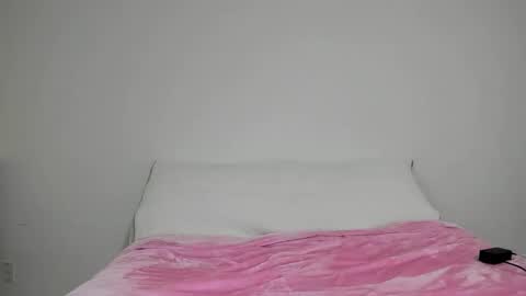 Snapshot of deliciousnoni chatting on 11.14.25 deliciousnoni online show from 11.14.25